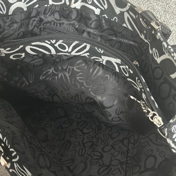 Bebe tote that is from early 2000s - Picture 2 of 6